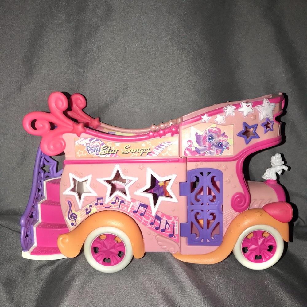 My little pony ponyville star songs stage show bus Hasbro 2007 MLP